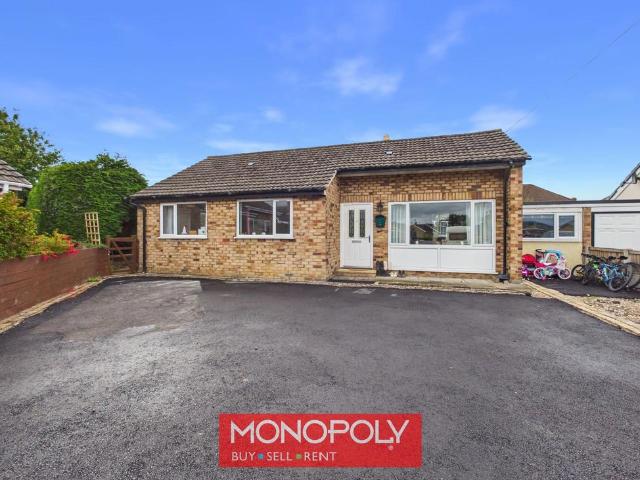 Bungalow for sale in Denbigh