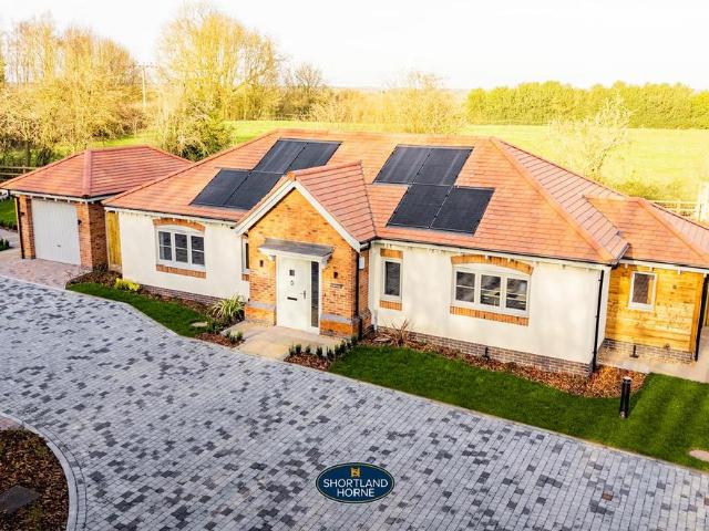 Bungalow for sale in Corley CP, Gun Hill