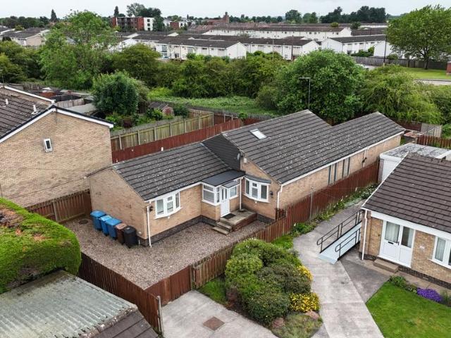 Bungalow for sale in Orchard Park, Hull