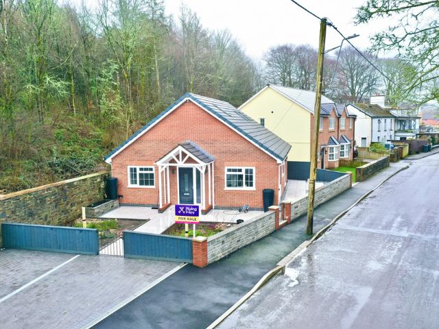 Bungalow for sale in Sirhowy