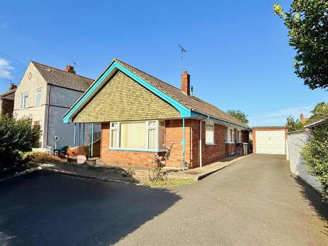 Bungalow for sale in Stokesby, Norfolk