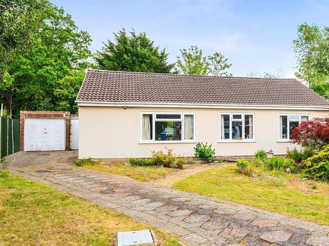 Bungalow for sale in Moulsham Green, Hart
