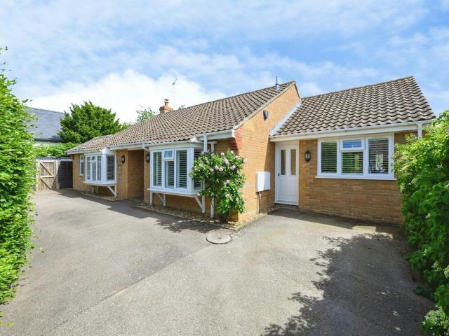 Bungalow for sale in Arrington, Cambridgeshire