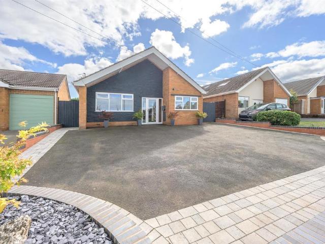 Bungalow for sale in Stourbridge, West Midlands