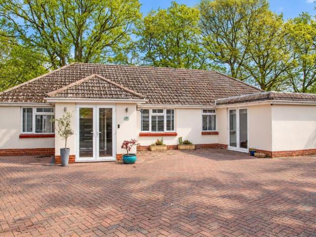 Bungalow for sale in Jumpers Corner, Christchurch