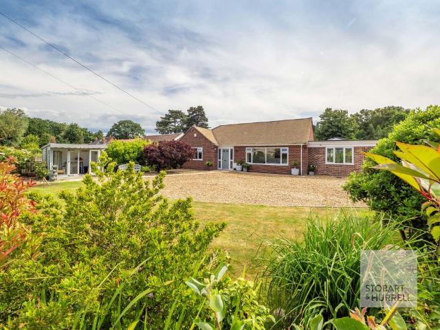 Bungalow for sale in Hoveton, Comers