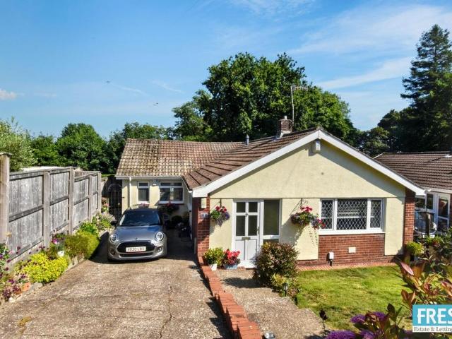 Bungalow for sale in Ynystawe, Wales