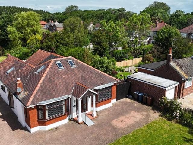 Bungalow for sale in North Meols, Roby Mill