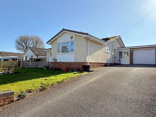 Bungalow for sale in Ashurst Bridge, Hampshire