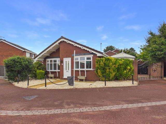 Bungalow for sale in Anlaby with Anlaby Common, East Riding Of Yorkshire