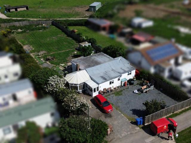 Bungalow for sale in Cowden, Mappleton