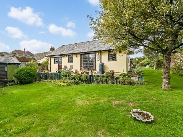 Bungalow for sale in Shirrell Heath, Hampshire