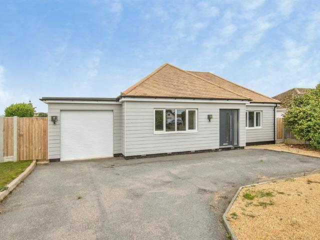Bungalow for sale in Point Clear, Tendring