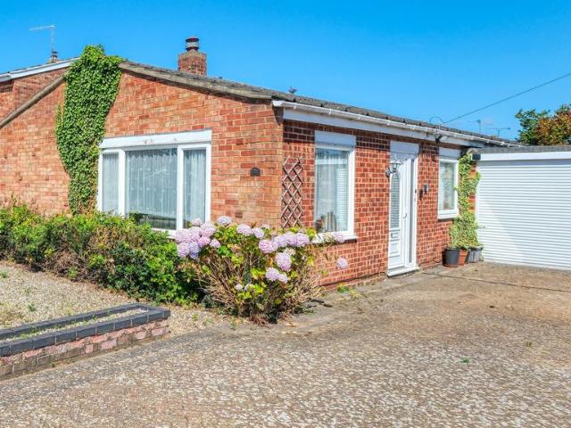 Bungalow for sale in Crostwick, Norfolk