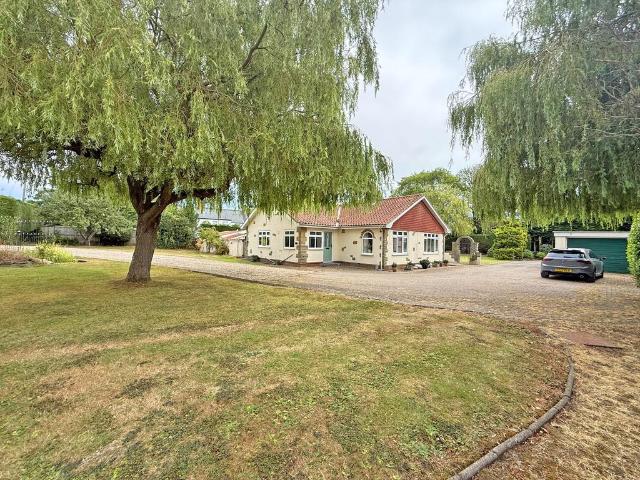 Bungalow for sale in Burniston