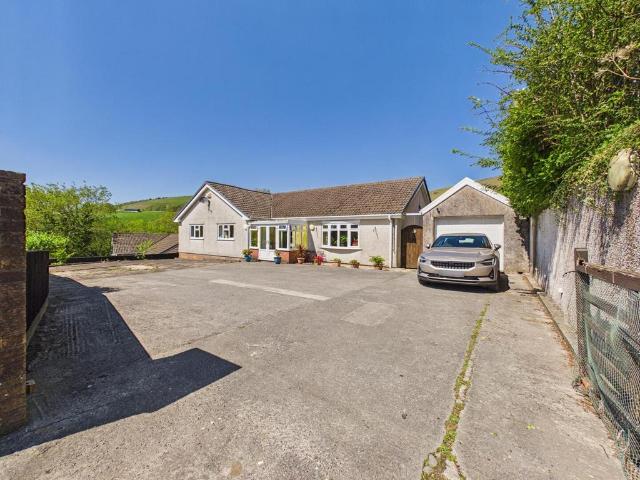 Bungalow for sale in Llangeinor, Wales