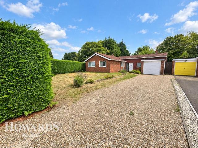 Bungalow for sale in Eastbridge, Suffolk