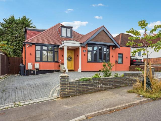 Bungalow for sale in Northwood, Greater London
