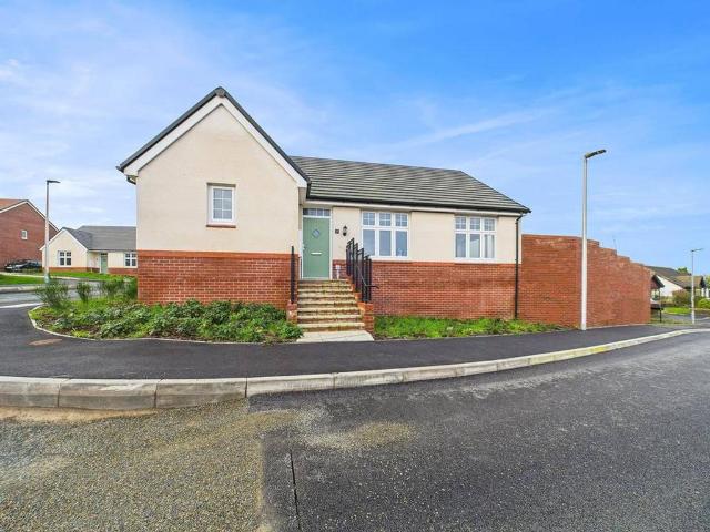 Bungalow for sale in Llangain, Wales
