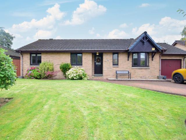 Bungalow for sale in Knowetop, Motherwell