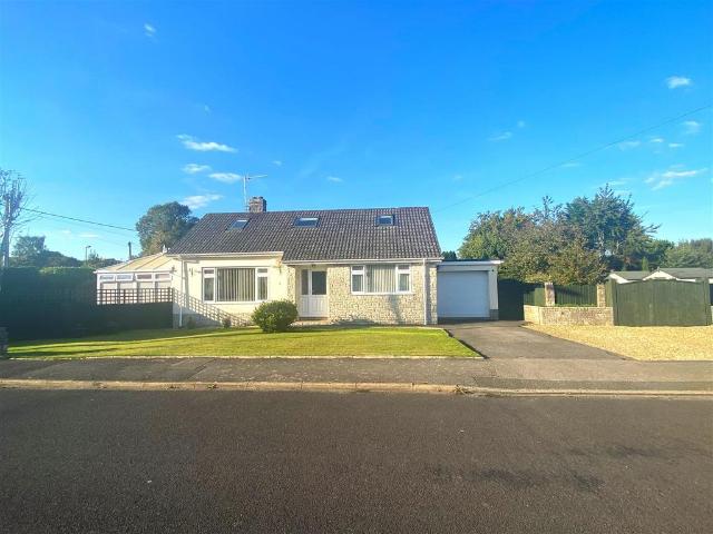 Bungalow for sale in Hayes, Colehill