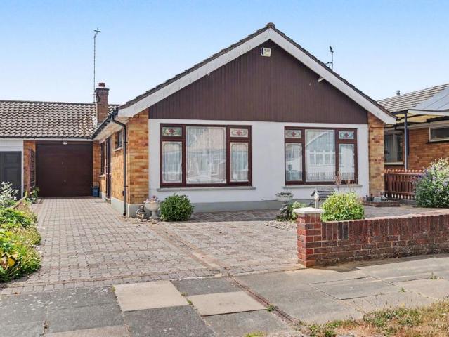 Bungalow for sale in Alton Barnes, Essex