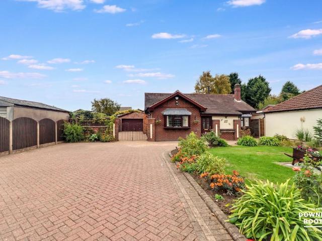 Bungalow for sale in Aldridge, West Midlands