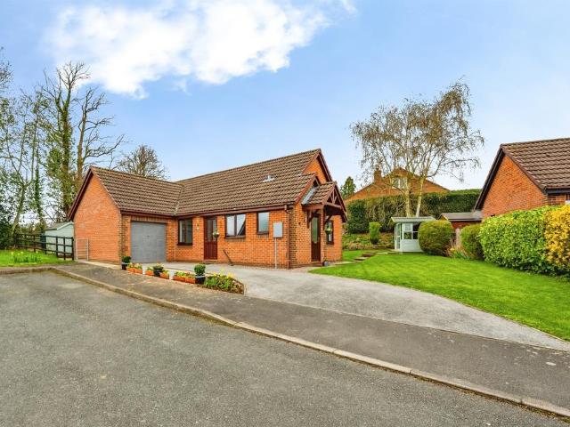 Bungalow for sale in Froggatt, East Midlands