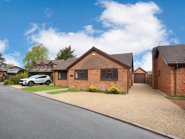 Bungalow for sale in Bearwood, Poole