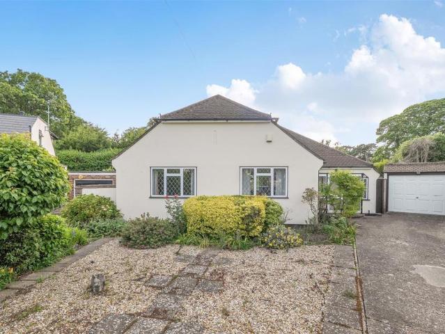 Bungalow for sale in St Mary Cray, Greater London