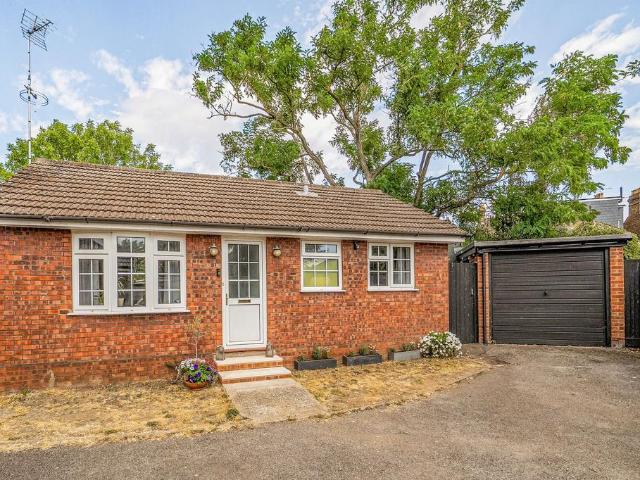 Bungalow for sale in Clewer New Town, Windsor