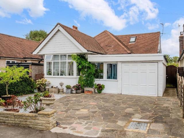 Bungalow for sale in Stoneleigh, Ewell
