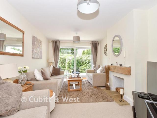 Bungalow for sale in Hillview, Surrey