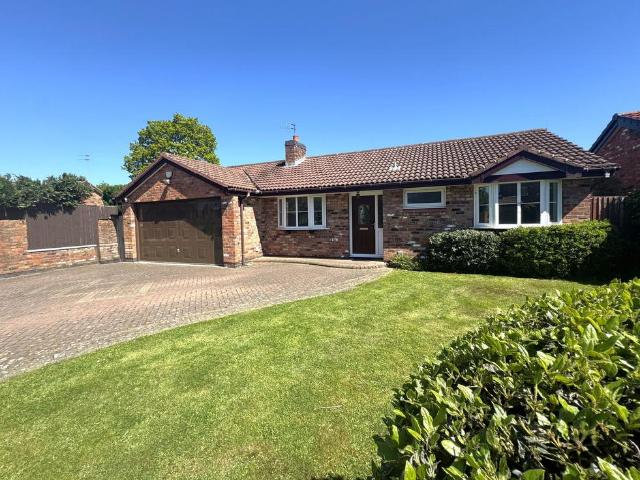 Bungalow for sale in Gatley, Greater Manchester