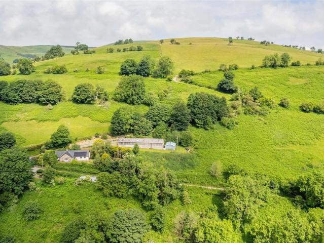 Bungalow for sale in Pen-y-Bont-Fawr, Wales