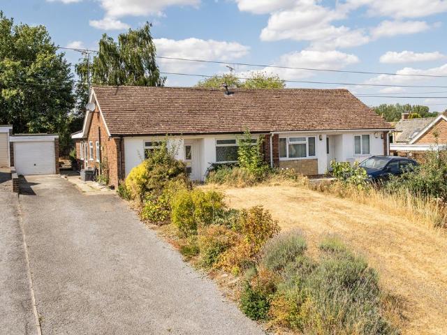 Bungalow for sale in Evershot, Oxfordshire