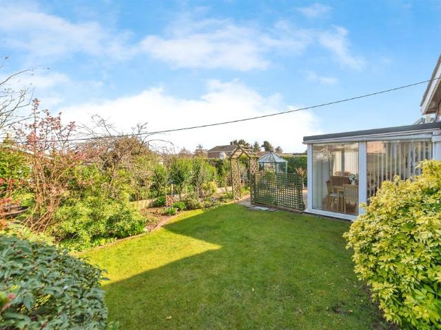 Bungalow for sale in Barholm, Lincolnshire