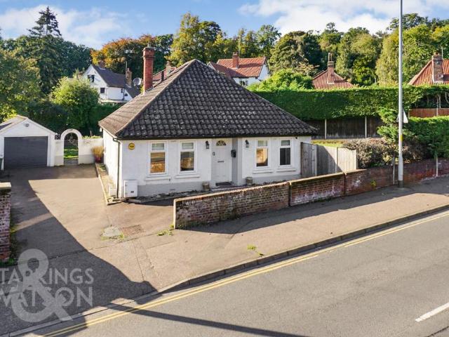 Bungalow for sale in East Bank, Norfolk