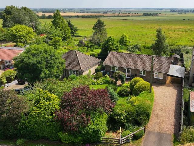 Bungalow for sale in Belleau, Lincolnshire
