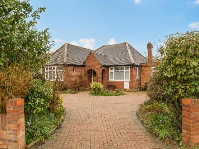 Bungalow for sale in Lower Green Esher, Blackhills