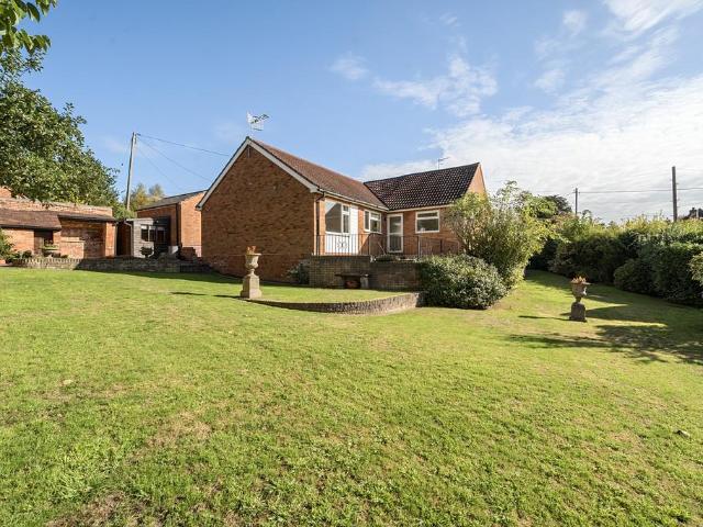 Bungalow for sale in Forthampton, Worcestershire