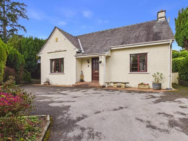 Bungalow for sale