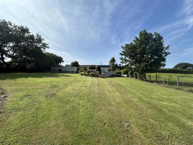 House for sale in Bancffosfelen, Pontyberem