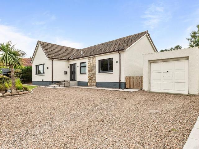 Bungalow for sale in Tullibardine, Scotland