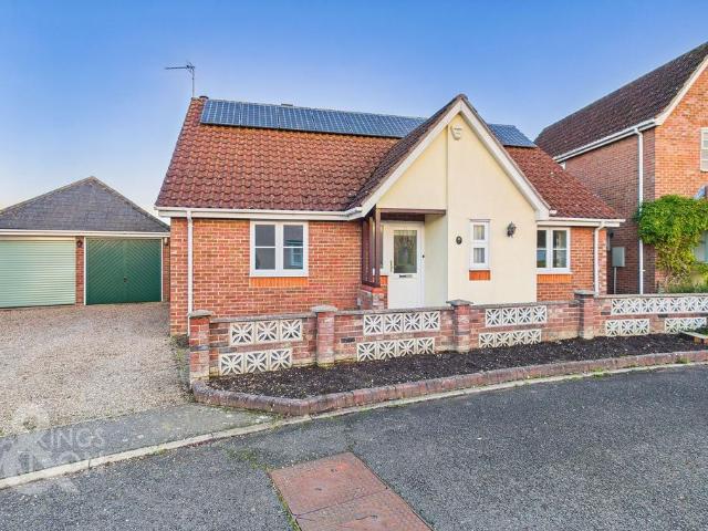 Bungalow for sale in Bedingfield, Suffolk