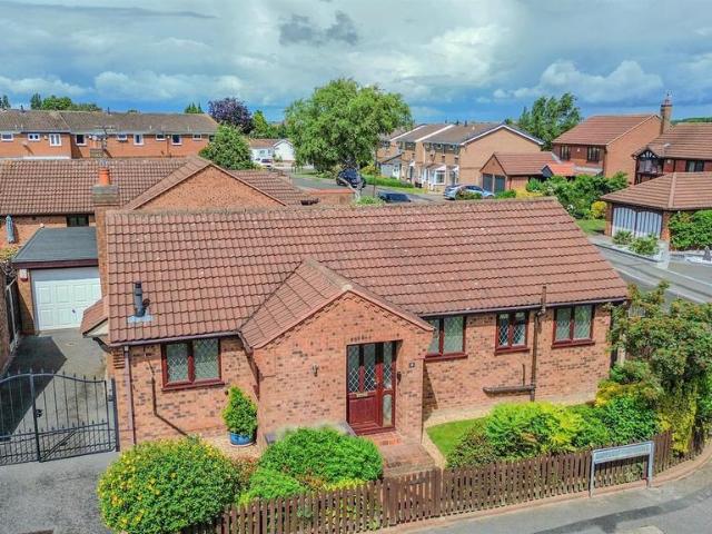 Bungalow for sale in Gedling, East Midlands