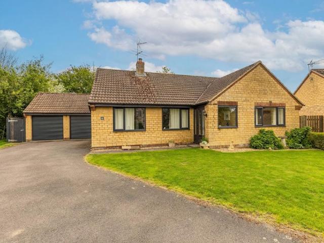 Bungalow for sale in Malmesbury, Wiltshire