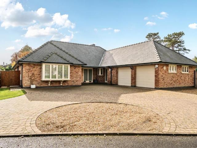 Bungalow for sale in Humberston, Greater Lincolnshire