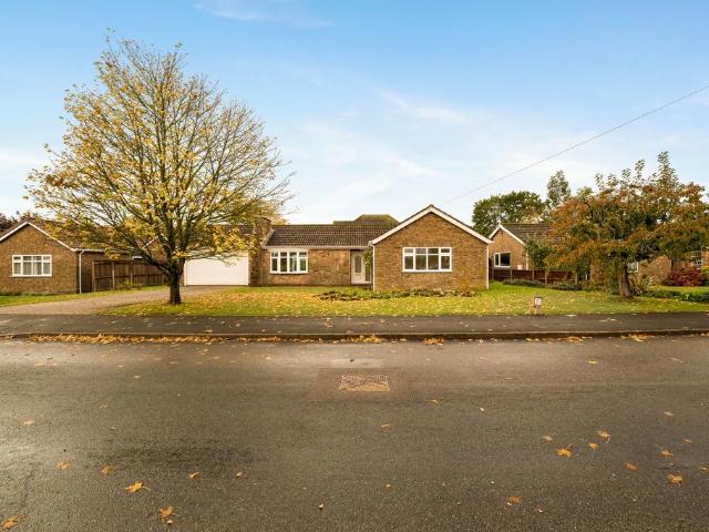 Bungalow for sale in Hykeham Moor, North Kesteven