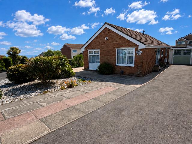 Bungalow for sale in Three Beaches, Livermead